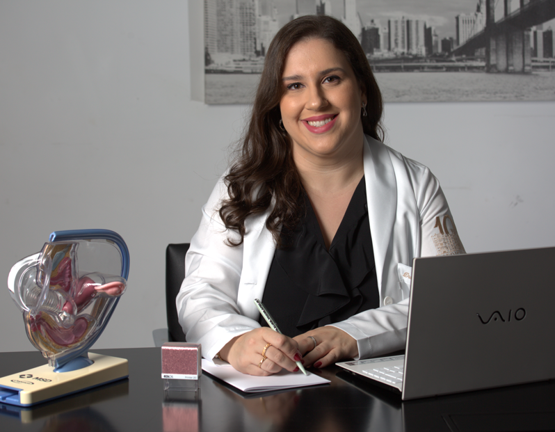 Foto de capa Dra. Deborah Teodoro